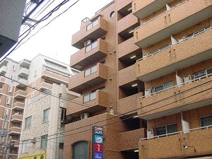 ﾗｲｵﾝｽﾞﾏﾝｼｮﾝK･I横須賀中央(204)外観写真