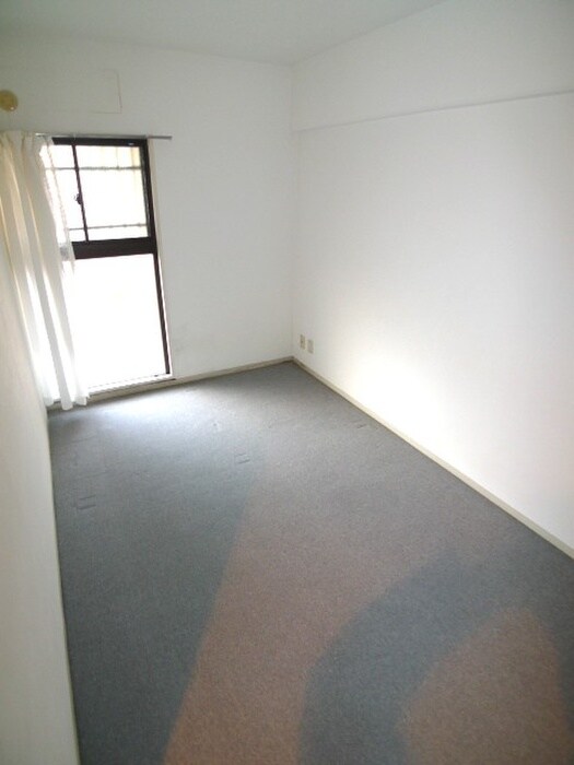 物件内観写真12　(居室)