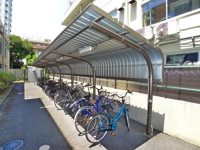 物件外観写真6　(駐輪場)