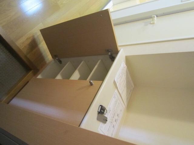 物件内観写真14　(靴箱)