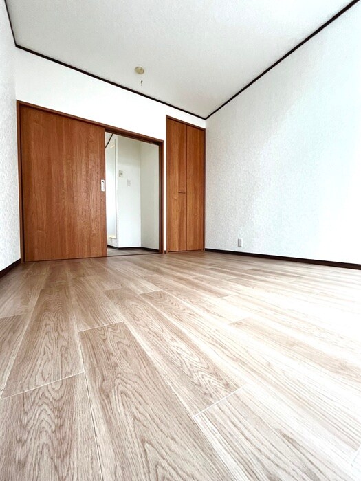 物件内観写真8　(居室)