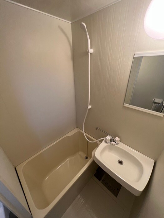 物件内観写真12　(バス／シャワールーム等)