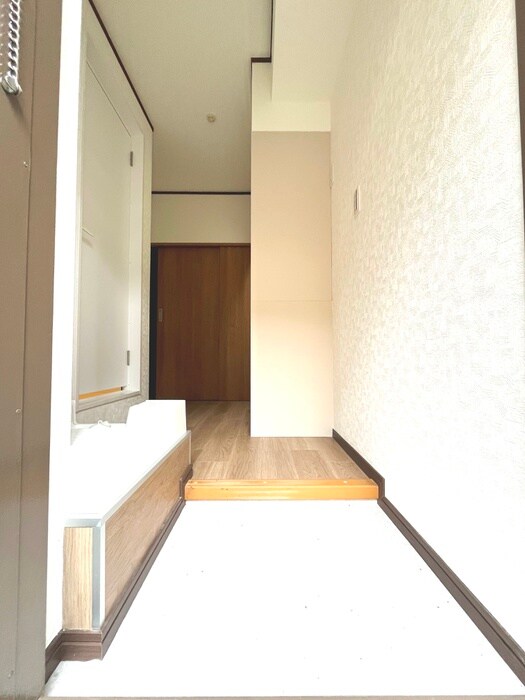 物件内観写真15　(玄関)