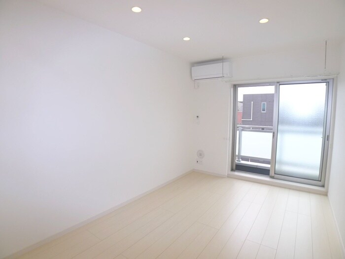 物件内観写真6　(居室)