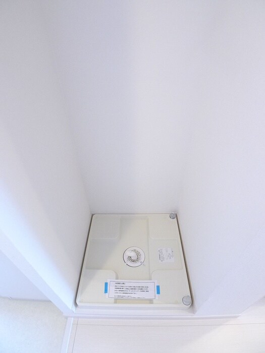 物件内観写真16　(洗濯機置場)