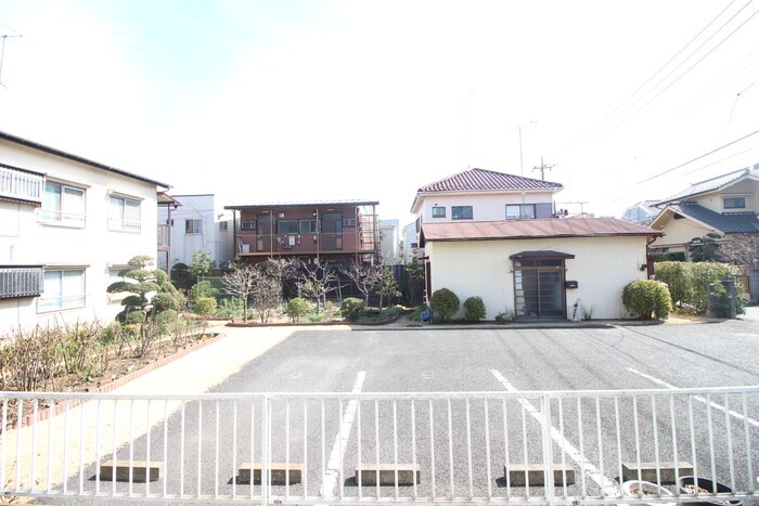 物件内観写真22　(室内からの展望)