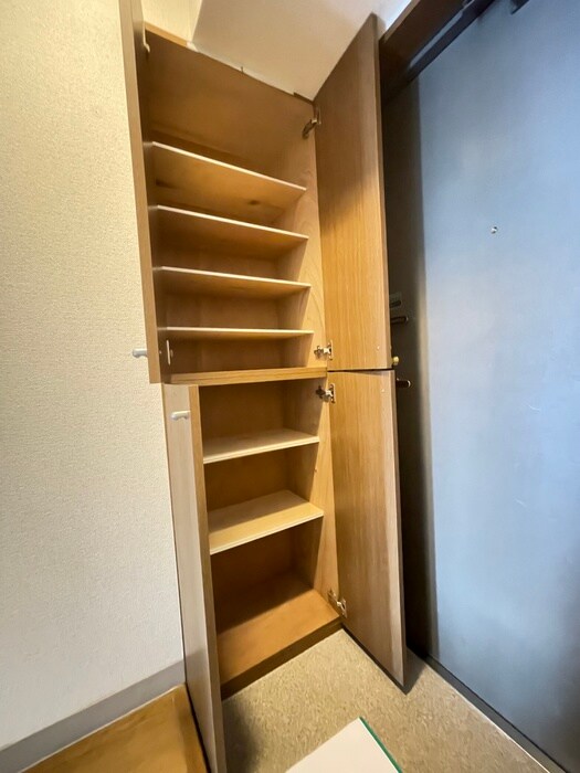 物件内観写真14　(靴箱)