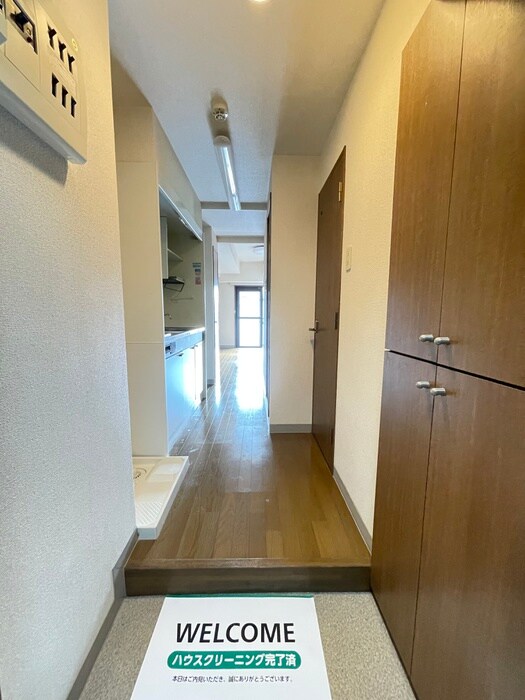 物件内観写真19　(廊下)