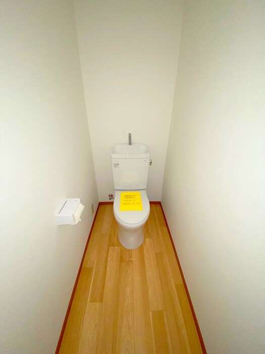 物件内観写真14　(トイレ)