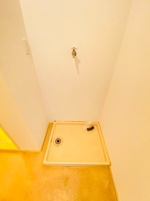 物件内観写真19　(洗濯機置場)