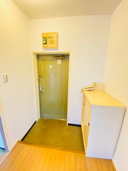 物件内観写真21　(玄関)