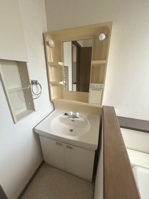 物件内観写真12　(洗面)