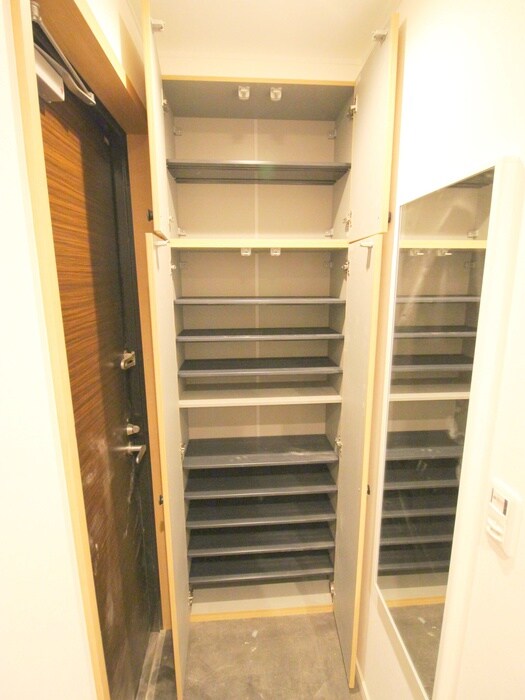 物件内観写真17　(靴箱)