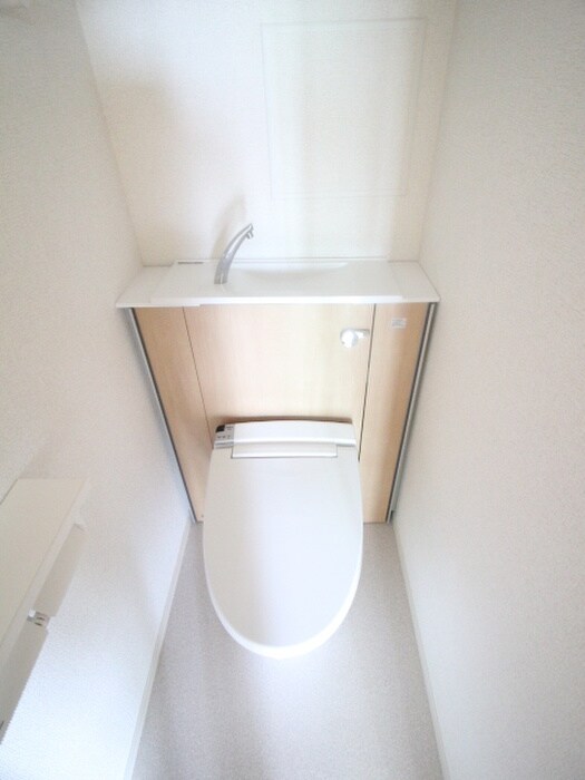 物件内観写真11　(トイレ)