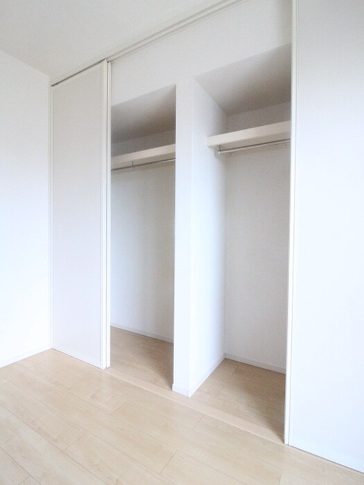 物件内観写真13　(収納)