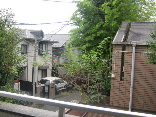 物件内観写真9　(室内からの展望)