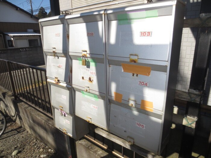 物件外観写真5　(エントランス部分)