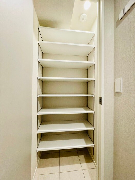 物件内観写真16　(靴箱)