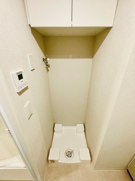 物件内観写真18　(洗濯機置場)