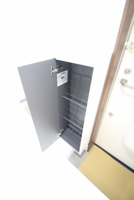 物件内観写真8　(靴箱)