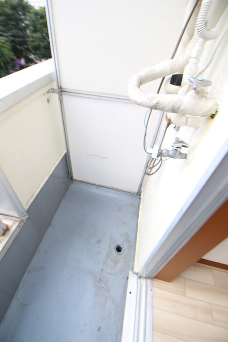 物件内観写真11　(洗濯機置場)