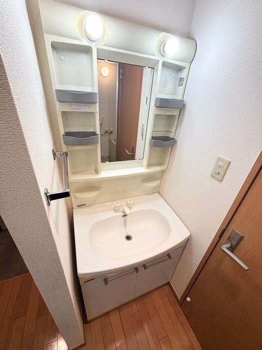 物件内観写真12　(洗面)