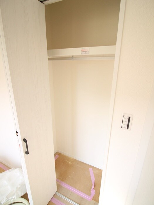 物件内観写真10　(収納)