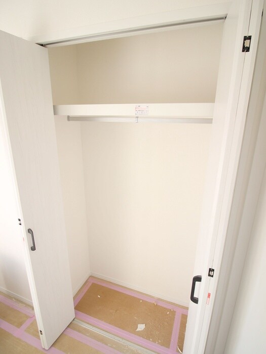 物件内観写真10　(収納)