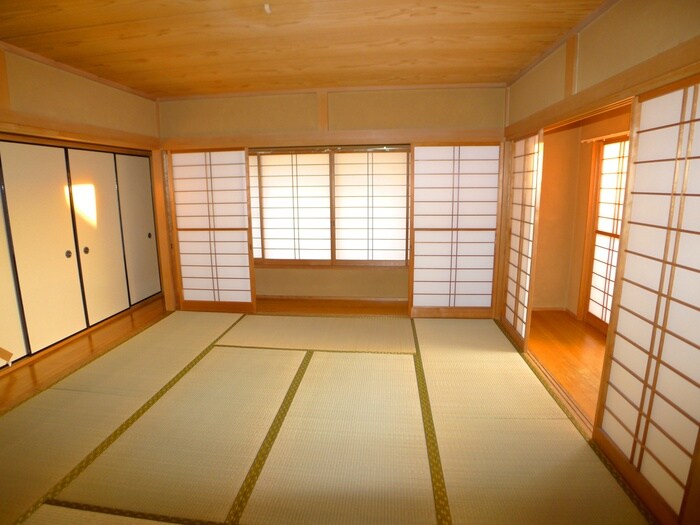 物件内観写真5　(居室)