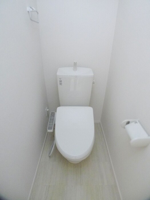 物件内観写真16　(トイレ)