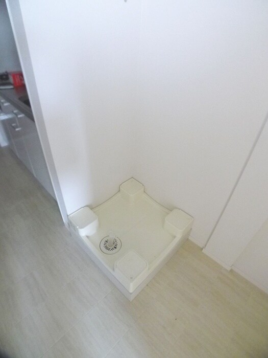 物件内観写真17　(洗濯機置場)