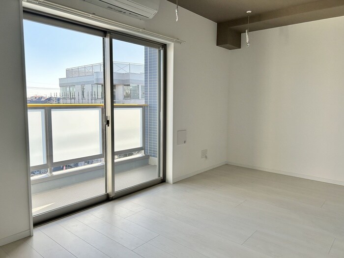 物件内観写真8　(ベランダ・バルコニー)