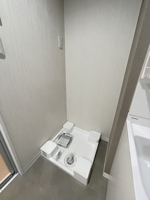 物件内観写真17　(洗濯機置場)