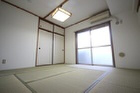 物件内観写真10　(居室)