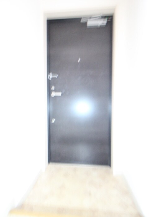 物件内観写真12　(玄関)