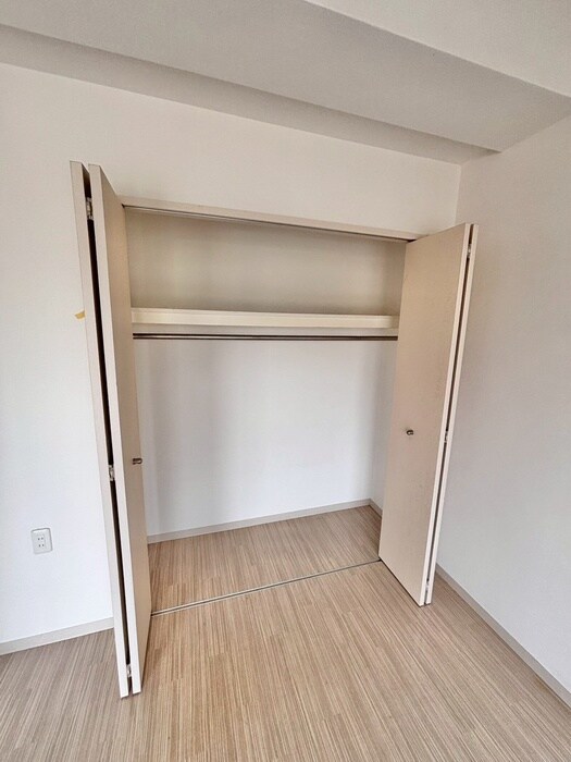 物件内観写真13　(収納)