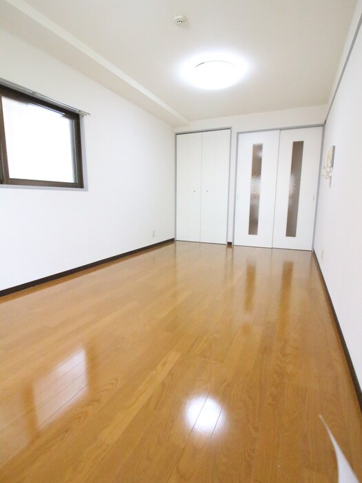 物件内観写真6　(居室)