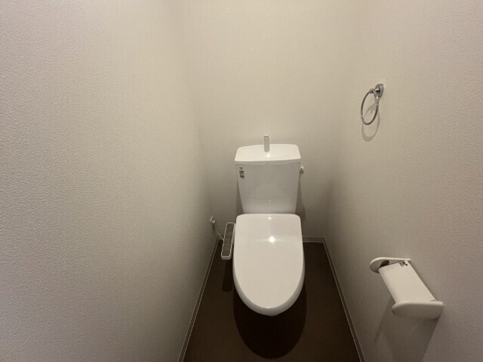 物件内観写真13　(トイレ)