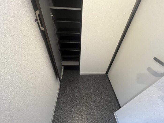 物件内観写真16　(靴箱)