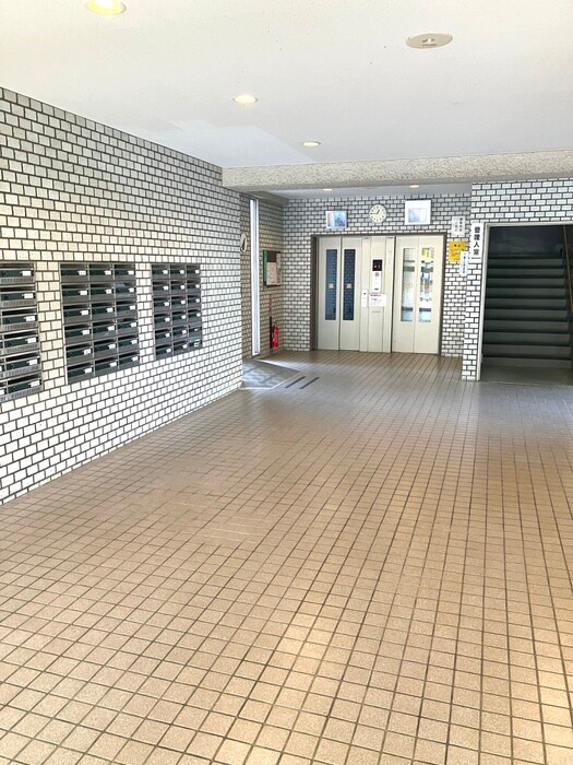 物件外観写真4　(建物設備)