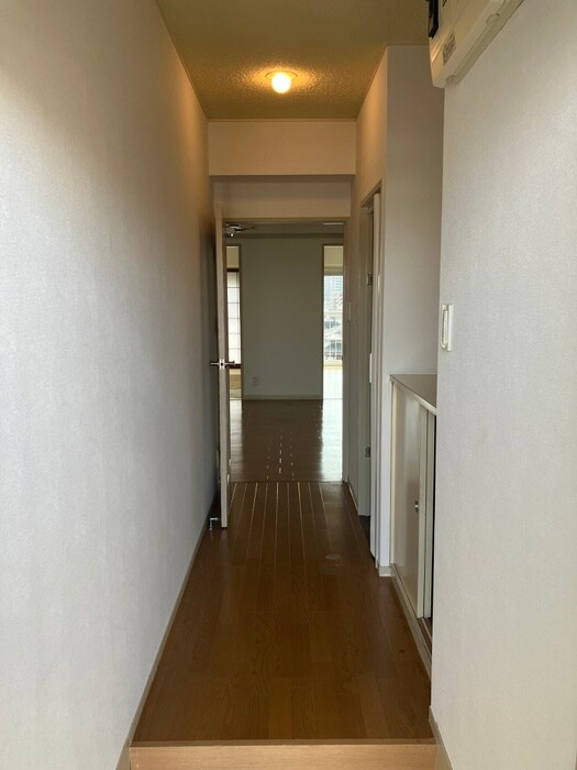 物件内観写真17　(玄関)