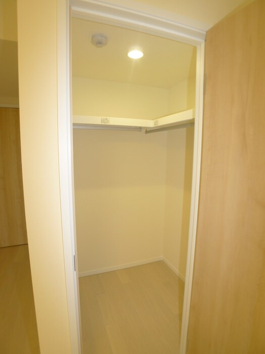 物件内観写真11　(収納)