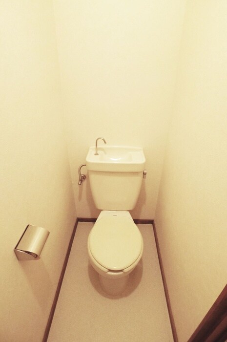 物件内観写真15　(トイレ)