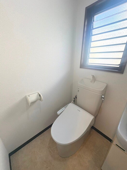 物件内観写真12　(トイレ)