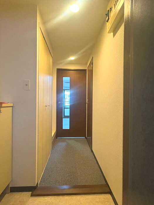 物件内観写真16　(廊下)