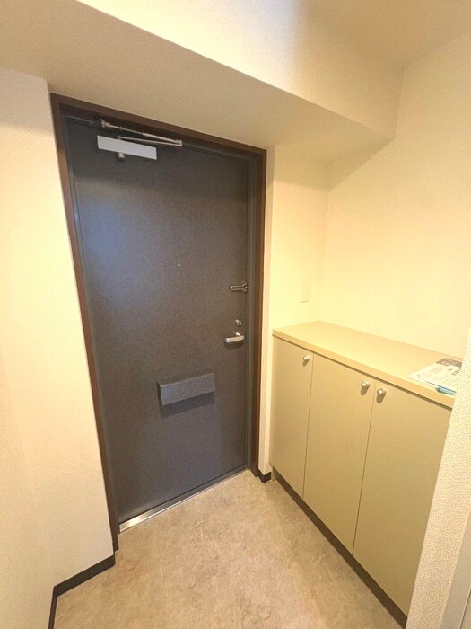 物件内観写真17　(玄関)