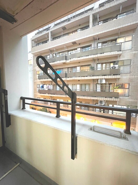 物件内観写真20　(室内からの展望)