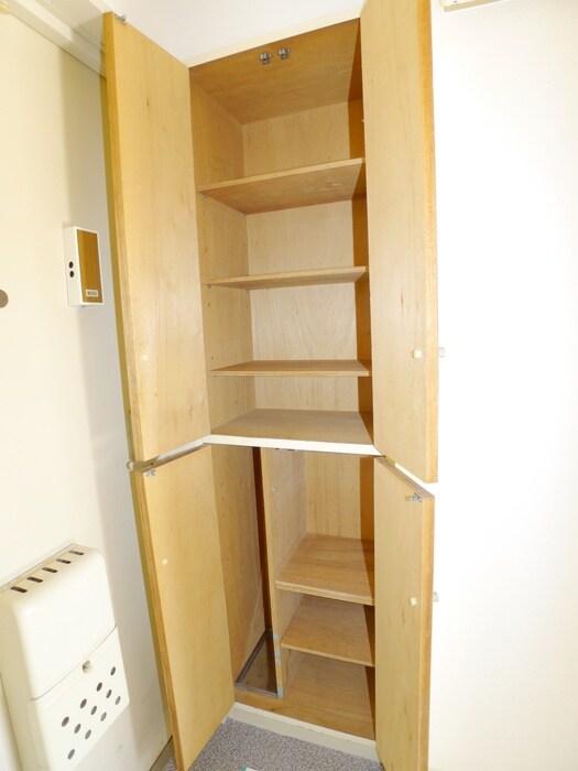 物件内観写真14　(靴箱)