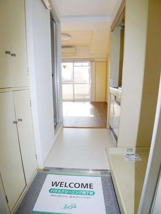 物件内観写真15　(玄関)