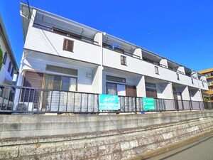 ドミール・六高台外観写真